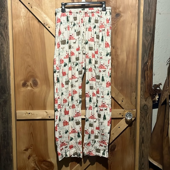 Burt’s bees baby size large PJ’s with a winter scene has side pockets and soft - Picture 1 of 6